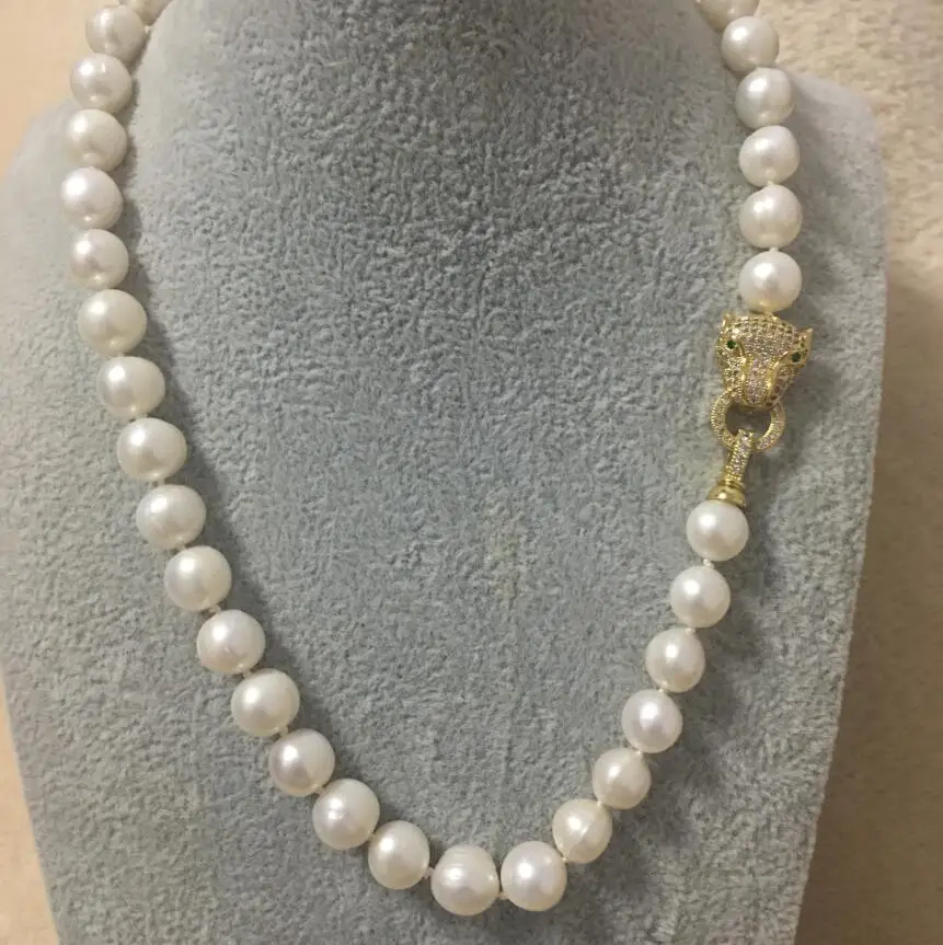 Women's fashion natural white freshwater pearl 9-10mm Necklace 18 inches