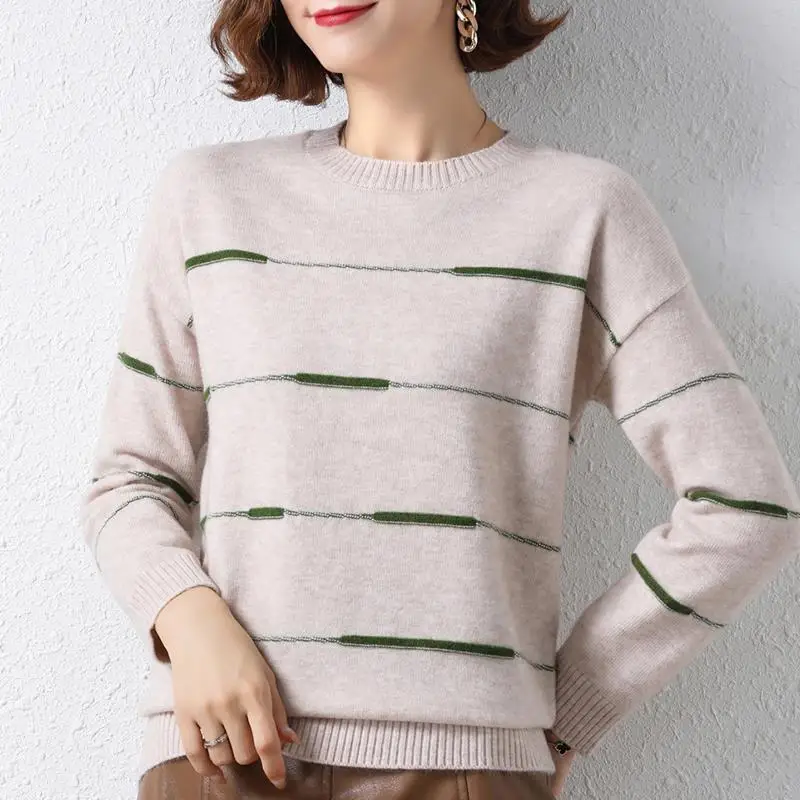 Autumn Vintage Hong Kong Sweater Women\'s Knitwear Autumn and Winter Versatile Pullover Short Top O-collar Bottoming Shirt