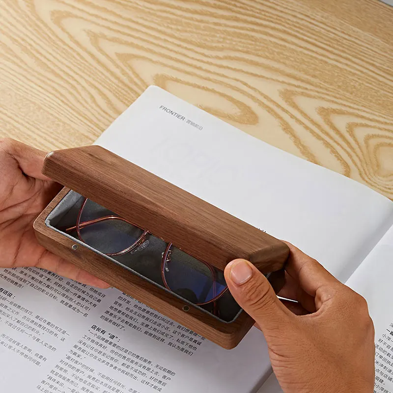 16cm Wooden Glasses Case Black Walnut Wood Retro Student Glasses Storage Box Men Women Myopia Business Glasses Case Organizer
