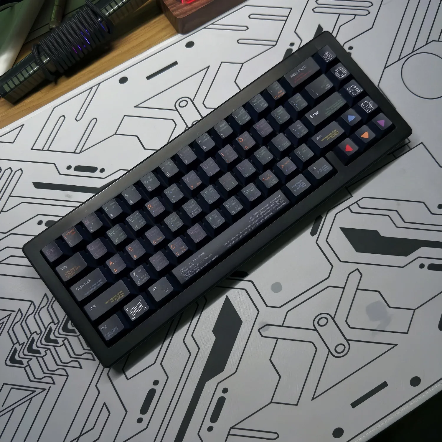 

Programmer theme keycaps Original highly sublimated black PBT material Small full set of adaptations 61/68/84/75