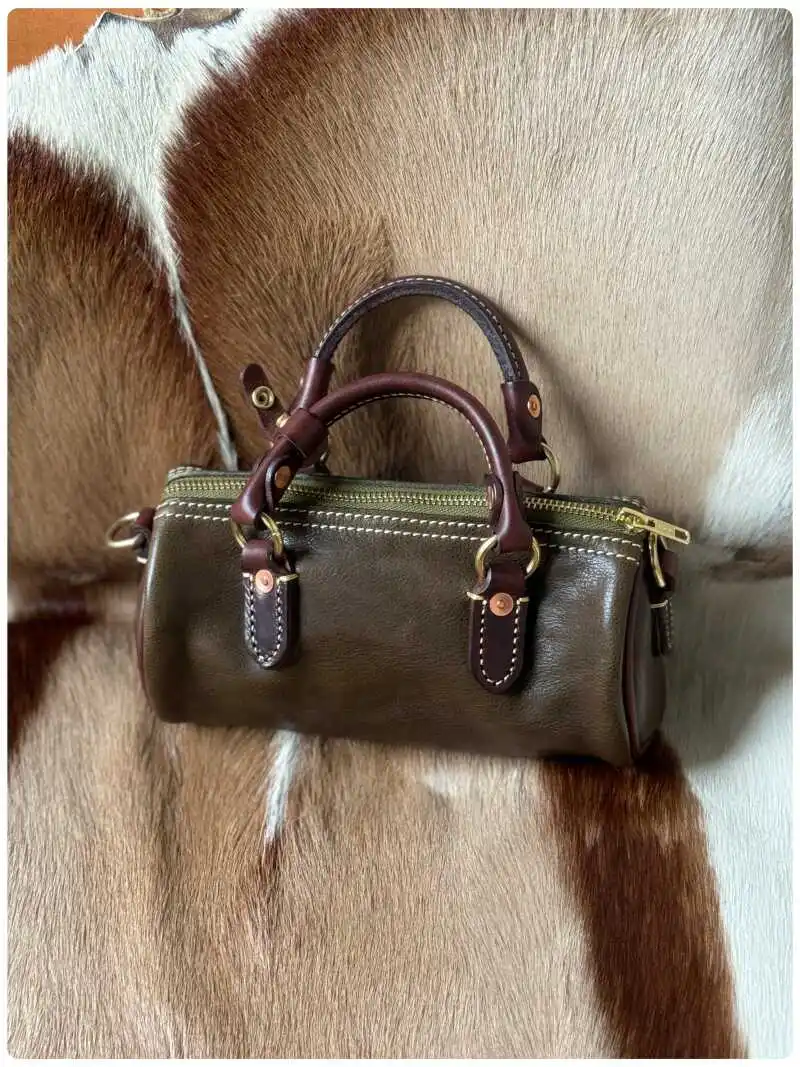 Lässige Outdoor-Handtasche für den Alltag, luxuriöse handgefertigte Damenhandtasche aus pflanzlich gegerbtem Rindsleder, modische Designer-Umhängetasche aus echtem Leder für Damen. – Detail 10