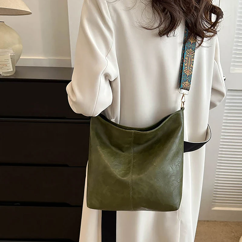 Vintage Solid Color Women Fashion Shoulder Sling Bag High-Capacity Simple Wide Strap Bucket Crossbody Bag