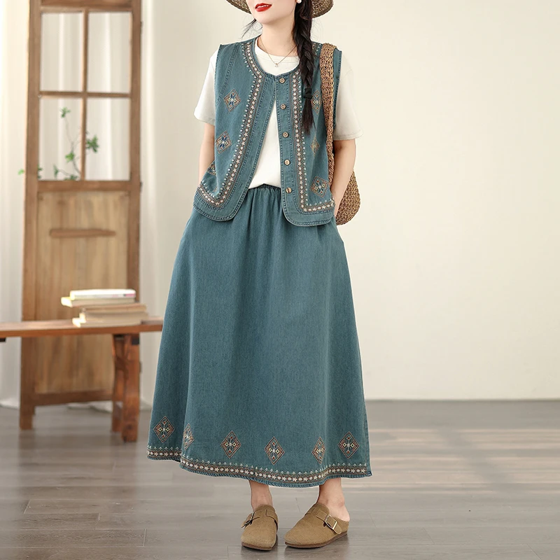 

Retro Totem Embroidered Denim Travel Set Women's Prairie Yunnan Clothing Artistic Layering Vest Midi Skirt Faion Ensemble