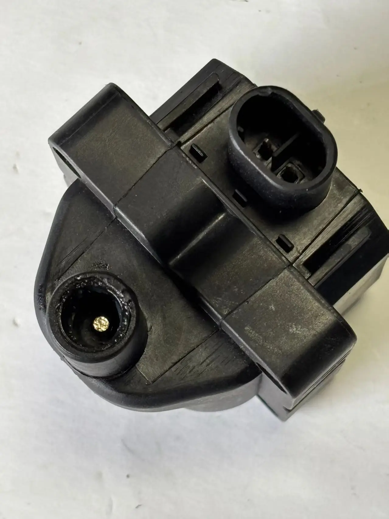 

Motorcycle Parts Ignition Coil For VESPA GTS300 300 GTS ABS