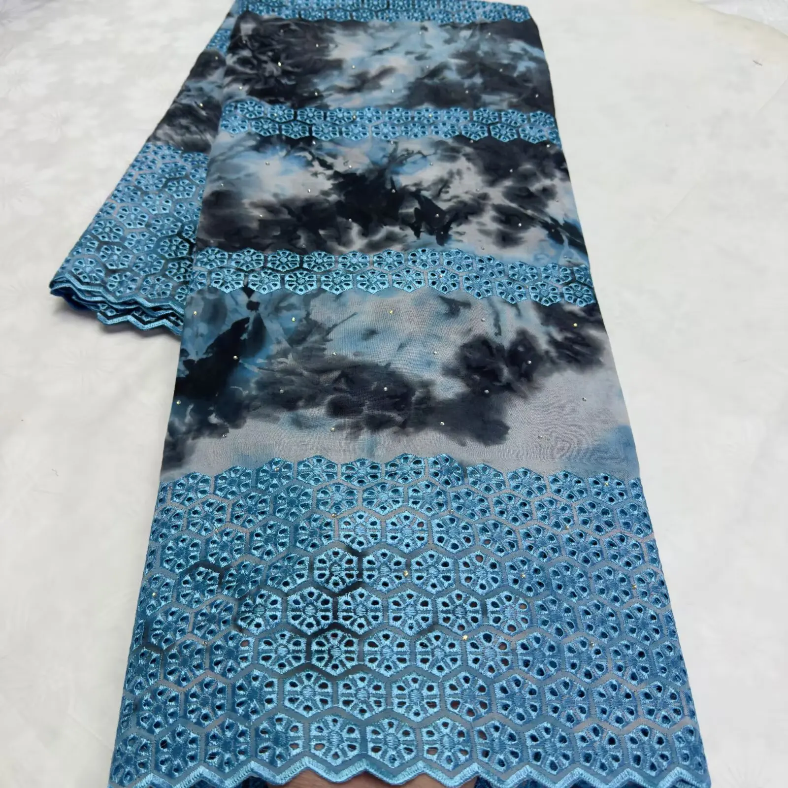 EmbroideryLace Swiss Voileลูกไม้ 2025 ลูกไม้แอฟริกันผ้า 5 หลาสวิสลูกไม้ผ้านุ่มผ้าฝ้าย 100% ซาตินผ้าสําหรับชุด