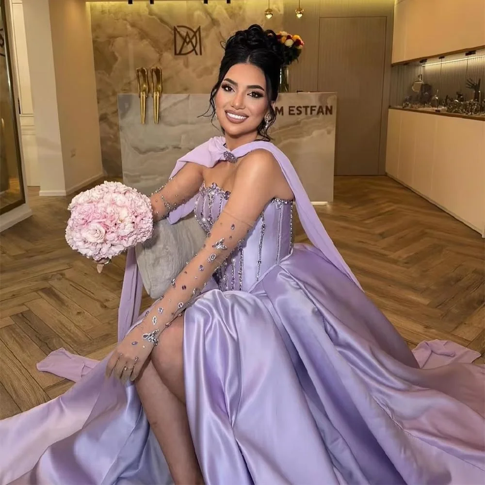 تخصيص رائعة الديكور المرأة فستان حفلة موسيقية مثير بلا أكمام الساحرة ألف خط عالية سبليت فستان الحفلات المرأة الكشكشة ثوب مسائي