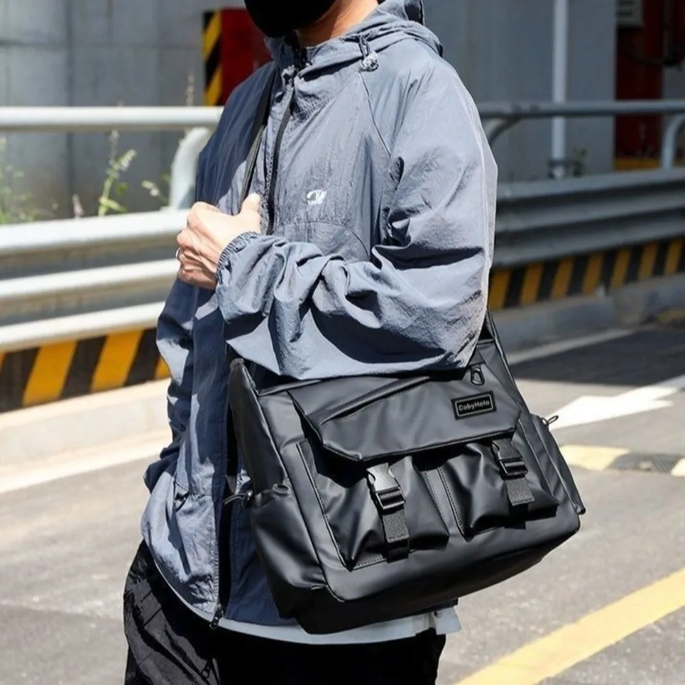 

Large Capacity Men Crossbody Bag Square Harajuku Casual Messenger Bag Lightweight Japanese Style Single Shoulder Bag Outdoor