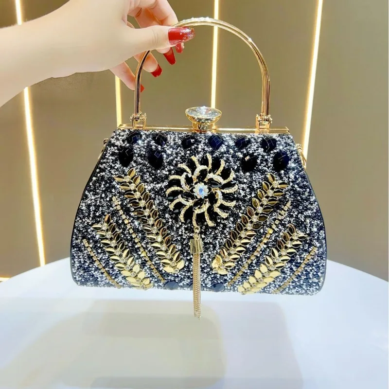 2026 New Women's Chain Bag Fashion High Quality Diamond Set Small Bag Premium Birthday Party Versatile Handheld Storage Bag