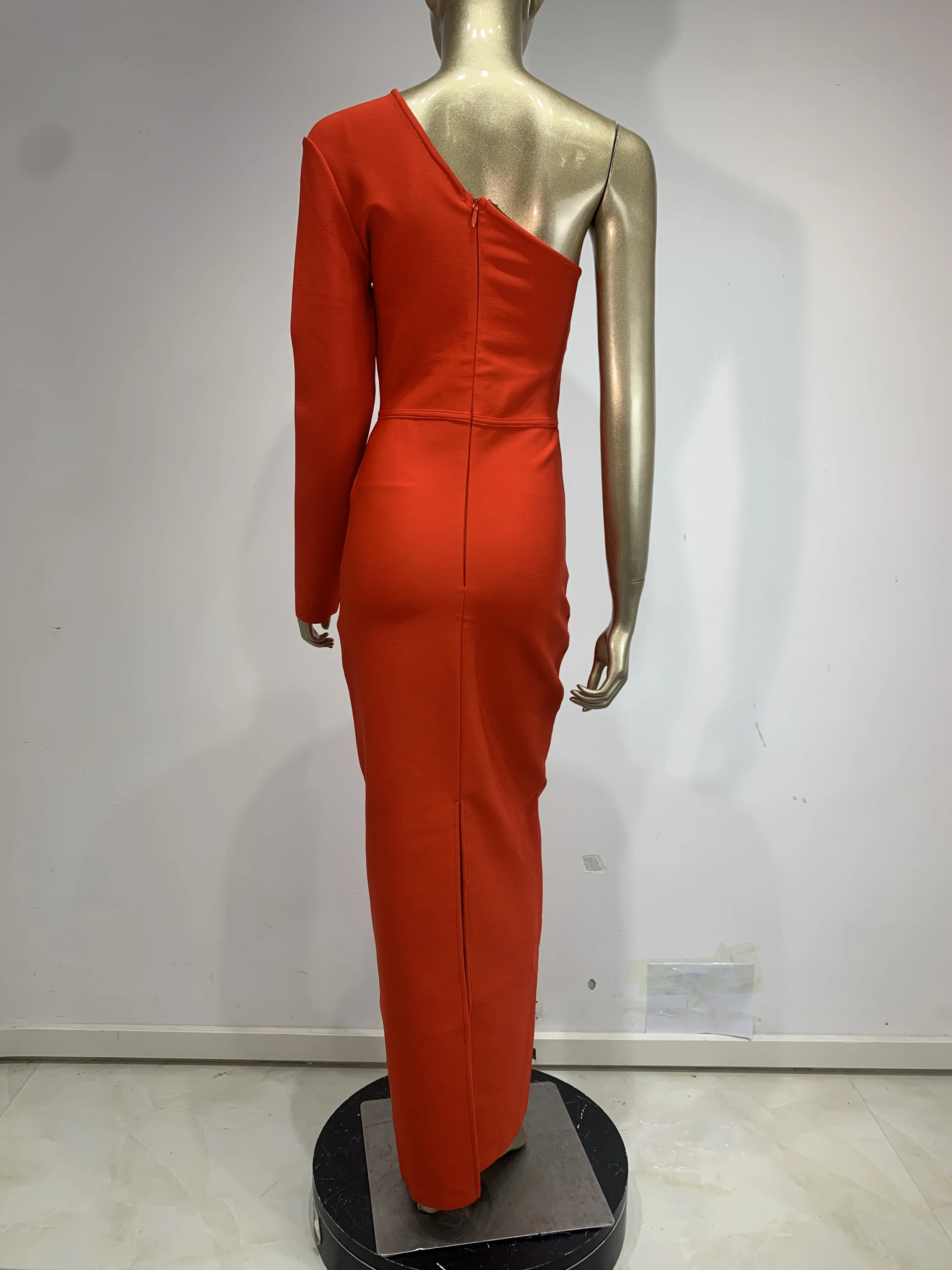 여성 섹시 원숄더 컷아웃 레드 맥시 롱 바디콘 드레스 2026 우아한 이브닝 클럽 파티 드레스