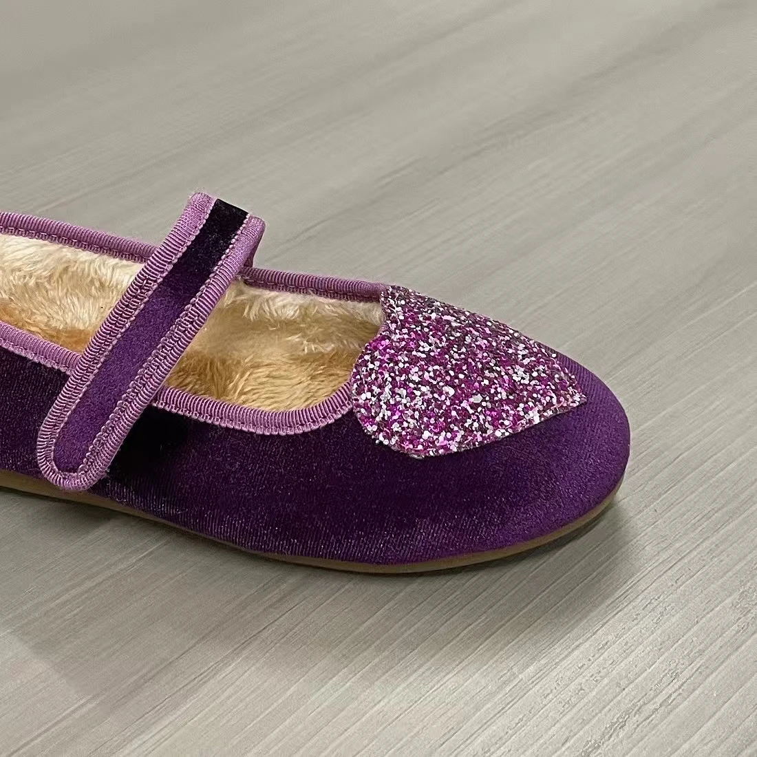 Herzförmige Prinzessinnenschuhe, flache Schuhe zum Anziehen, für Reisen, Camping, Auftritte, Mädchenschuhe, Weihnachtsgeschenk – Detail 11