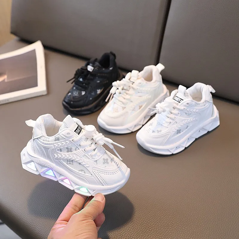 

Boys Girls Sport Sneakers Kids LED Luminous Shoes Spring Autumn Children Toddler White Sneakers Mesh Breathable Casual Shoes