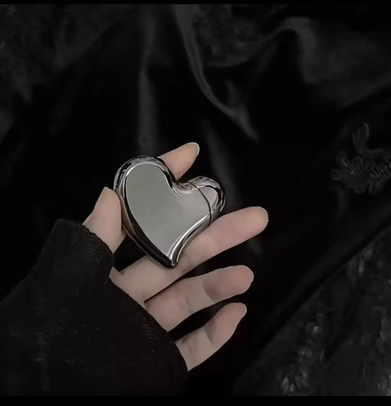 

VIP Saturn Lighter Customized Exclusive Link