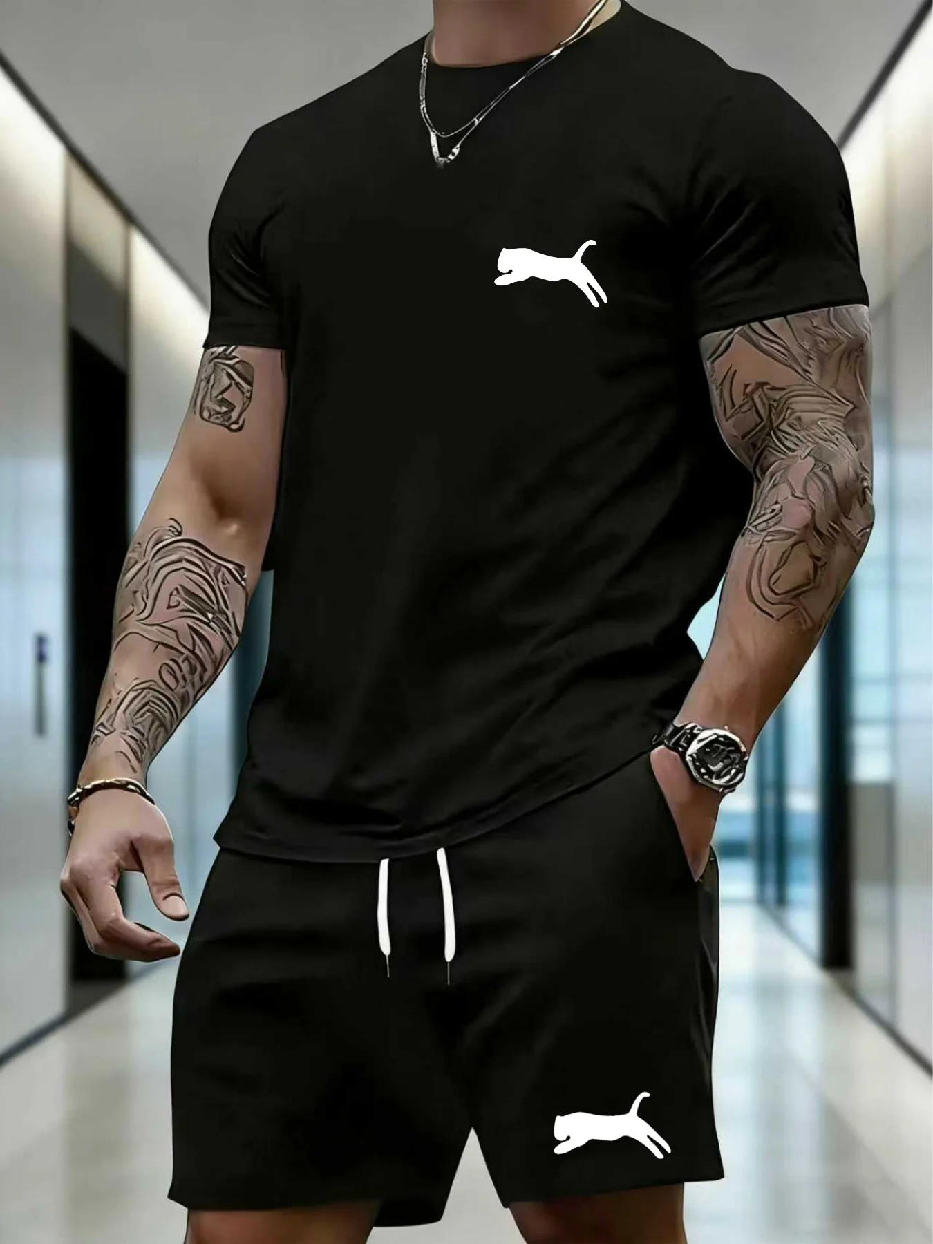 

Neues Sommer Herren Kurzarm Outfit mit einem einfachen Kurzarm-Top und atmungsaktiven Shorts, ein stilvolles und vielseitiges Sp