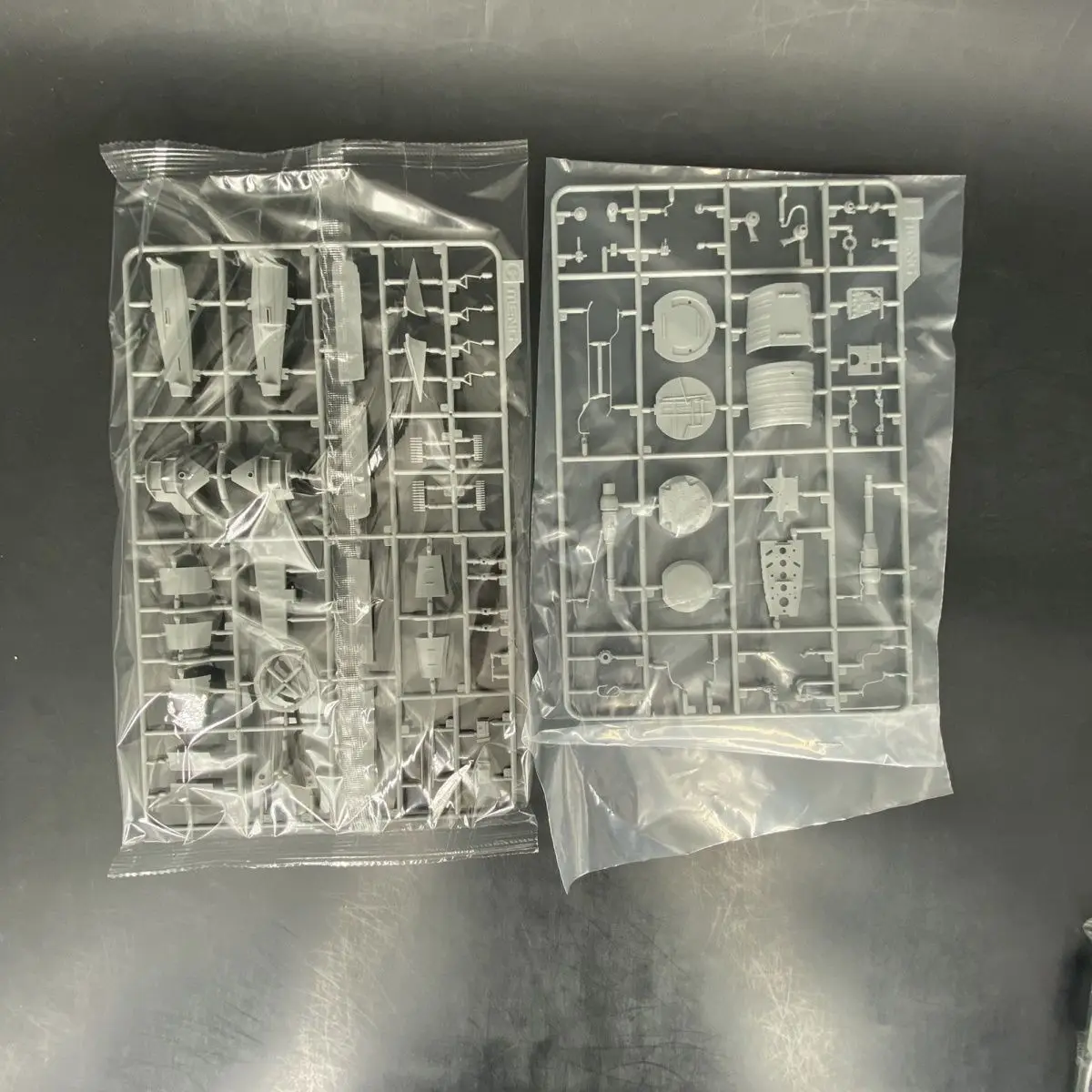 Meng 1/32 messerschmitt me163b “KOMET” montar avião QS-001 interceptor alimentado por foguete ornamento personalizado brinquedo colecionável presente