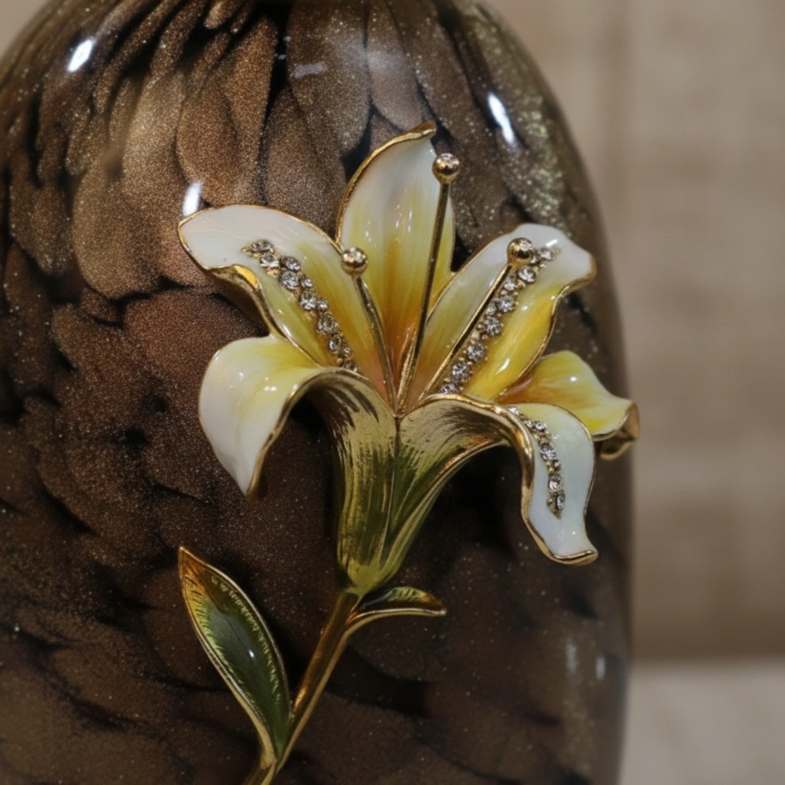 Decorative Vase Tapered Vase with Flower Motif Centerpiece Sturdy Long-Lasting for Decorators, Living Room, Entryway