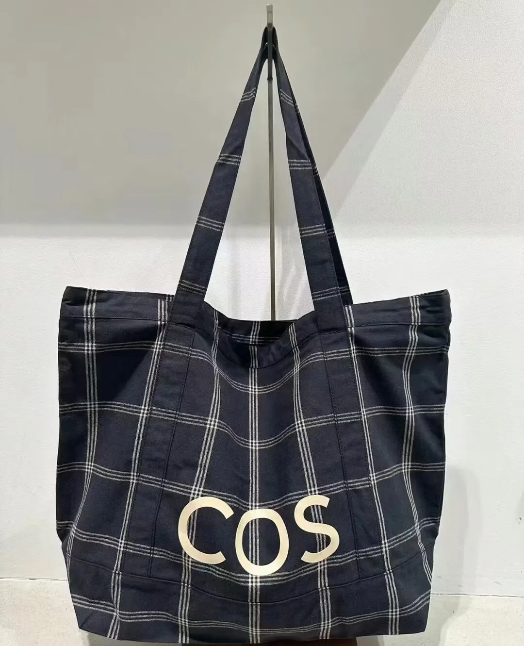 Cos Canvas Tote Bag 2024 Summer New Fashion Underarm Large Capaci Commuter Portable Shoulder Shopping Bag