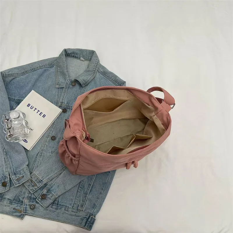 

Нейлоновая сумка через плечо Высококачественная нейлоновая сумка на одно плечо Повседневная сумка-бродяга Легкая для активного отдыха Ежедневные поездки на работу