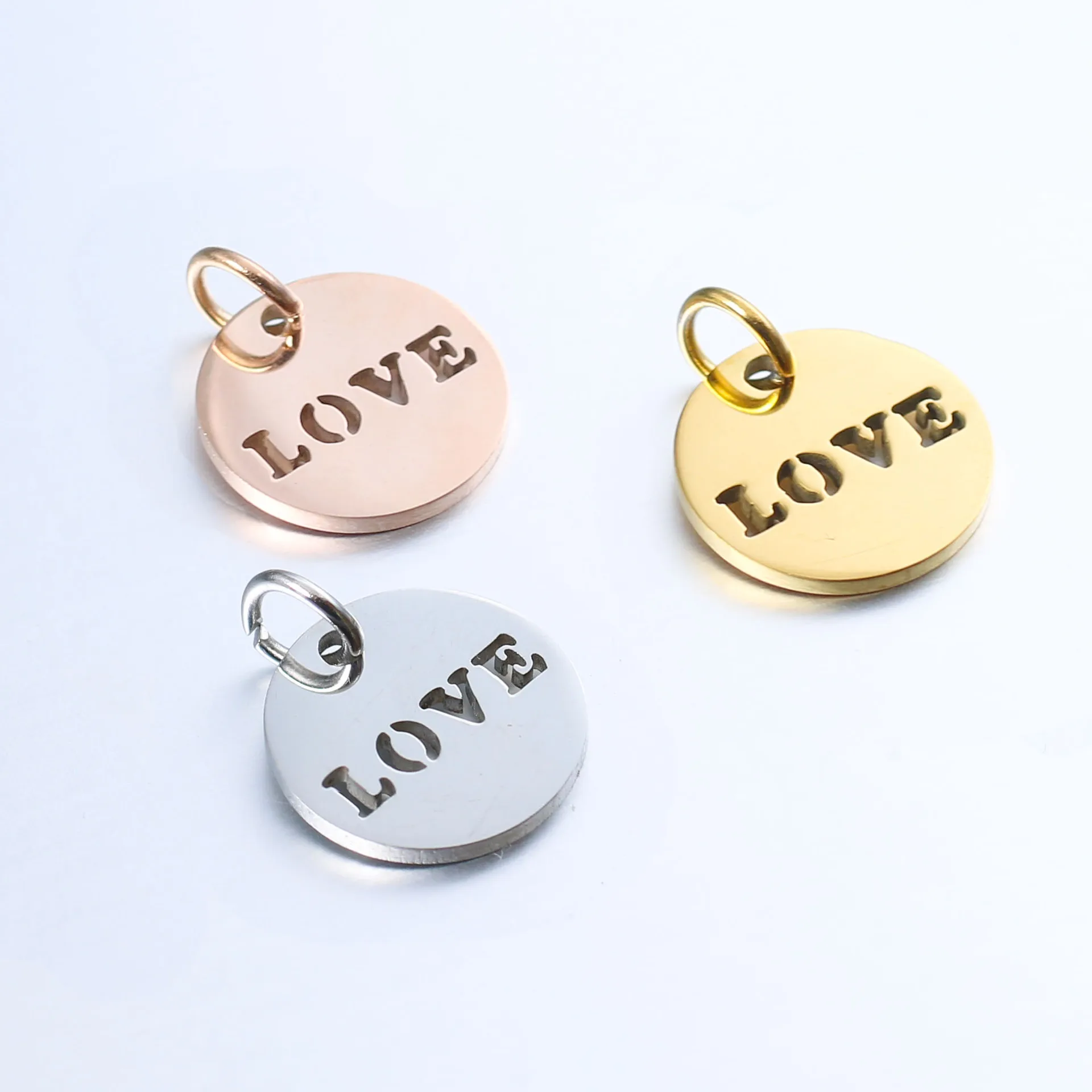 DOOYIO 5pcs/Lot Stainless Steel Charms Round Hollow-out Love Pendant DIY Necklace Earring Jewelry Handmade Accessories