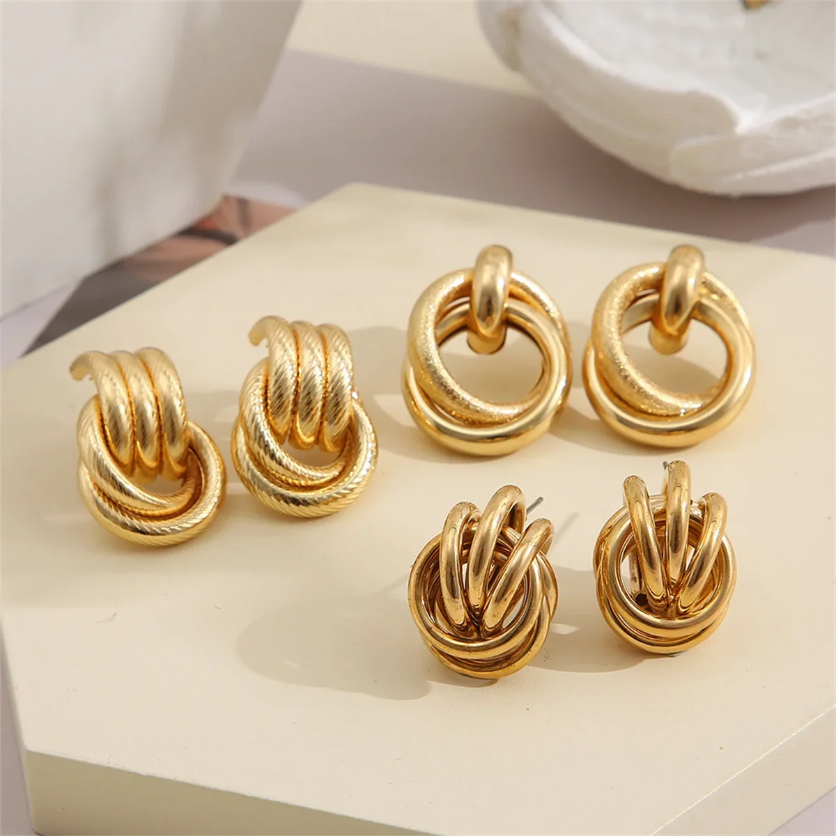 Vintage Twist Round Earrings Set for Women 2025 Boho Metal Gold Color Dangle Earrings Geometric Fashion Jewelry Trendy