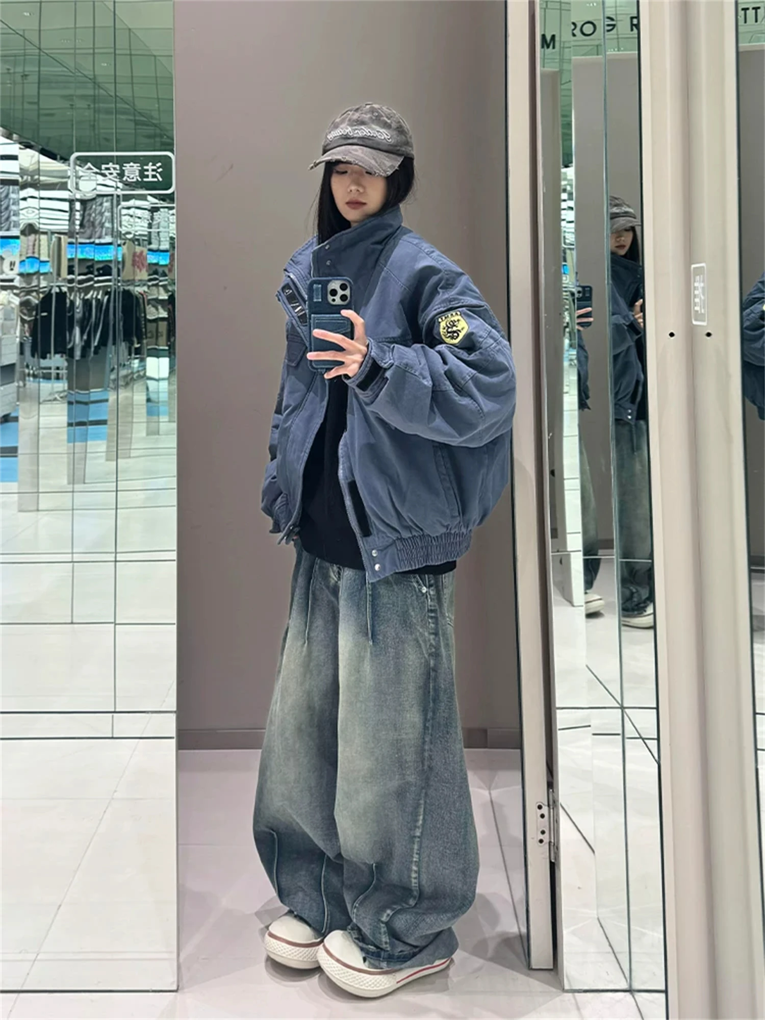 Vintage Workwear Washed Denim Stand Collar Bomber Jacket Women Flap Pockets Oversized Fall Winter Streetwear Outerwear
