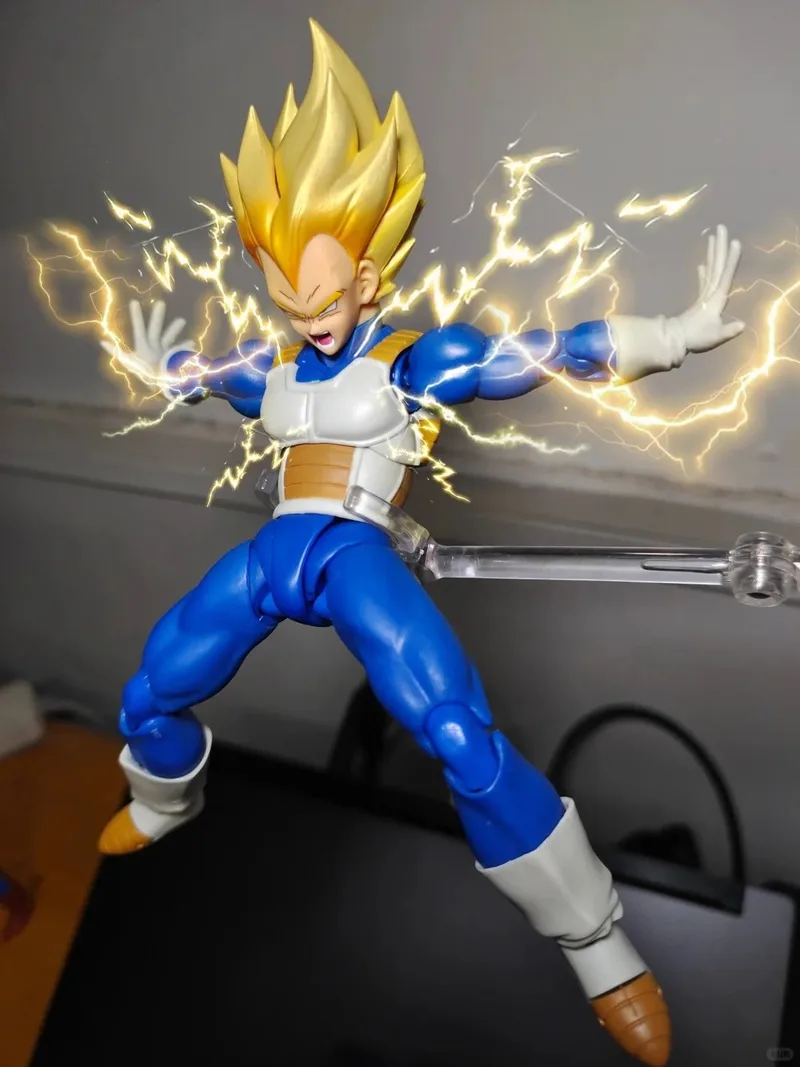 Op voorraad Bandai SHFiguarts Super Saiyan 2 Vegeta - Awakening The Super Saiyan Blood DragonBall-actiefiguur