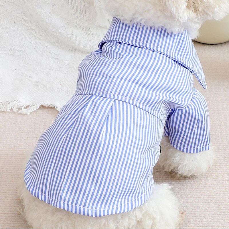 Huisdier Hond Kleding Strik Gestreepte Shirts Dunne Zomer Blauwe Mode Chihuahua Streep Shirt Voor Kleine Honden Kleding Groothandel