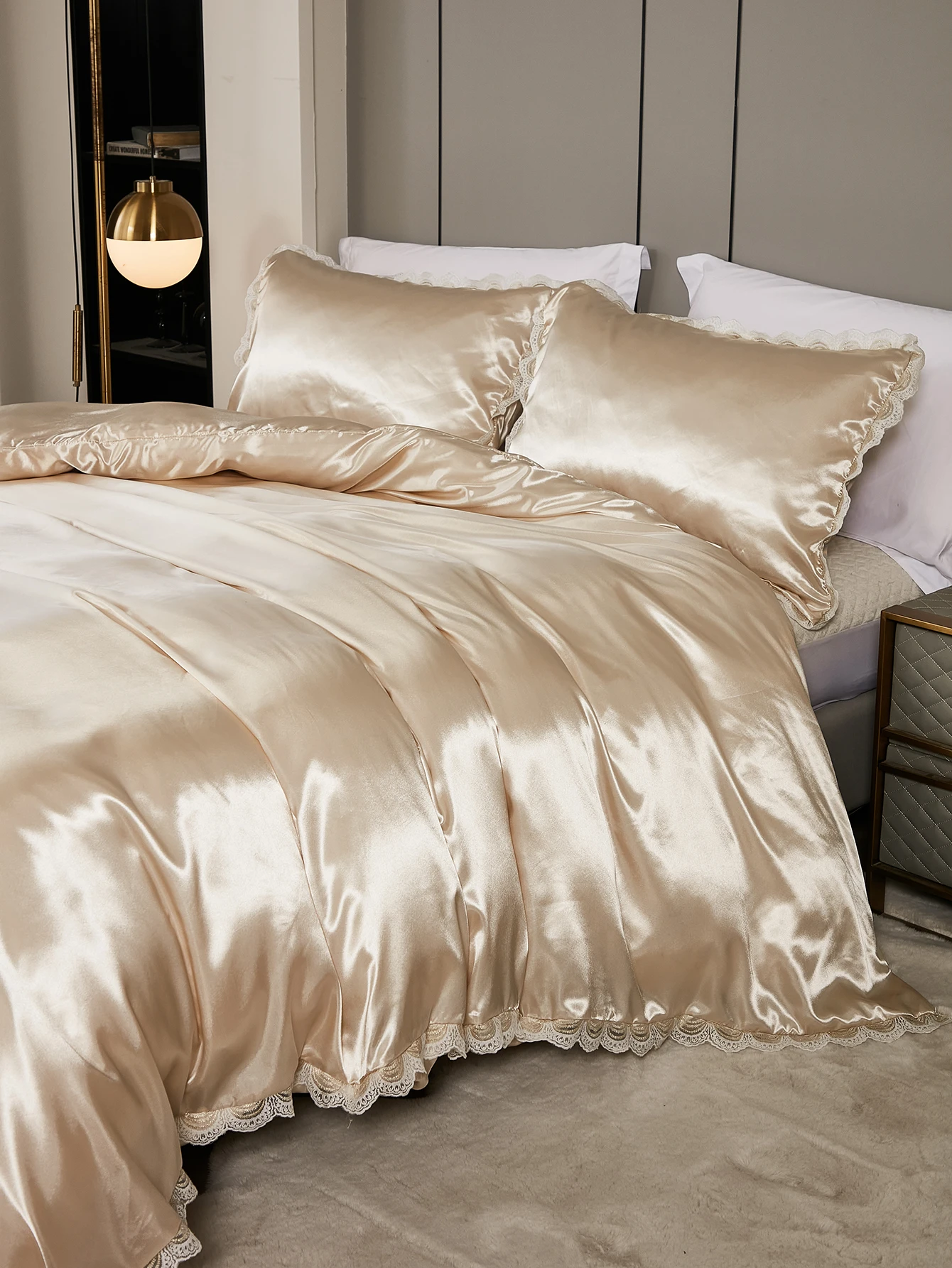 Silk like Satin Bedding Set White Ruffled Fringe Duvet Cover Set 3pieces Beige Luxurious Bedding Set for Home Hotel