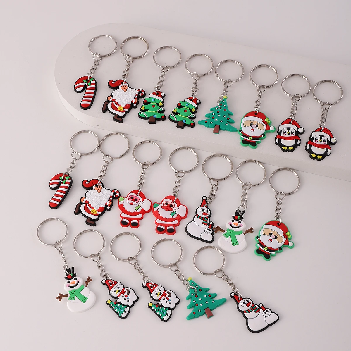 20pcs Christmas Gifts keychain, Wallet Bag Ornament Santa Claus Christmas tree Pendant keyring, mini Cute Classroom Prizes