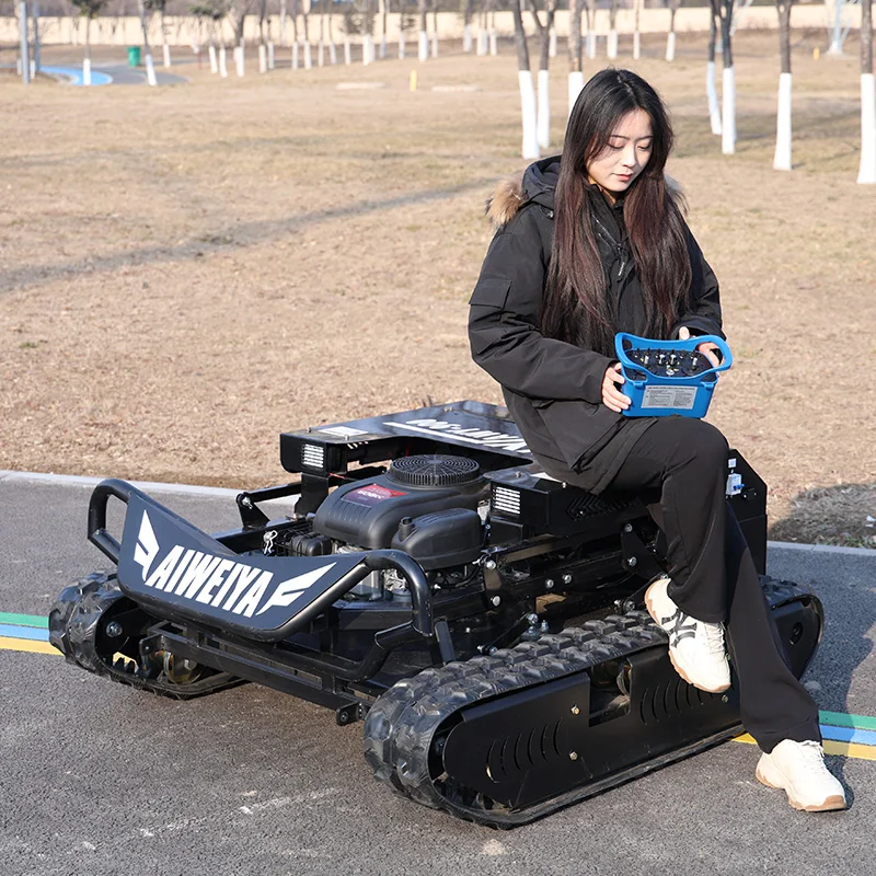 

Customized All-Terrain Remote Mower AWY-900 55° Gradeability Suitable for home use, intelligent lawn mower for cutting weeds