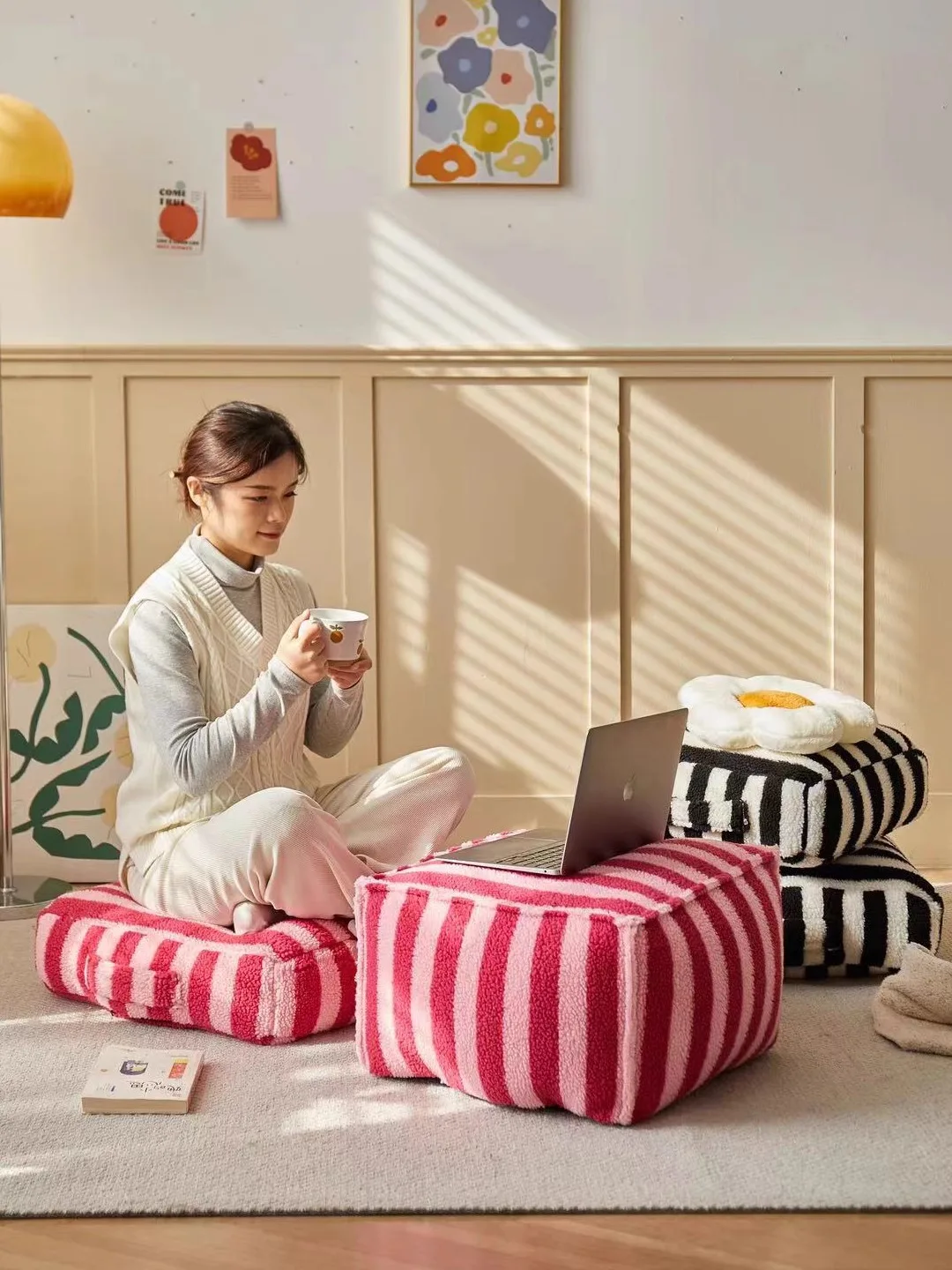 Thumbnail 4 - #14 Ottoman Cushions Discount Picks