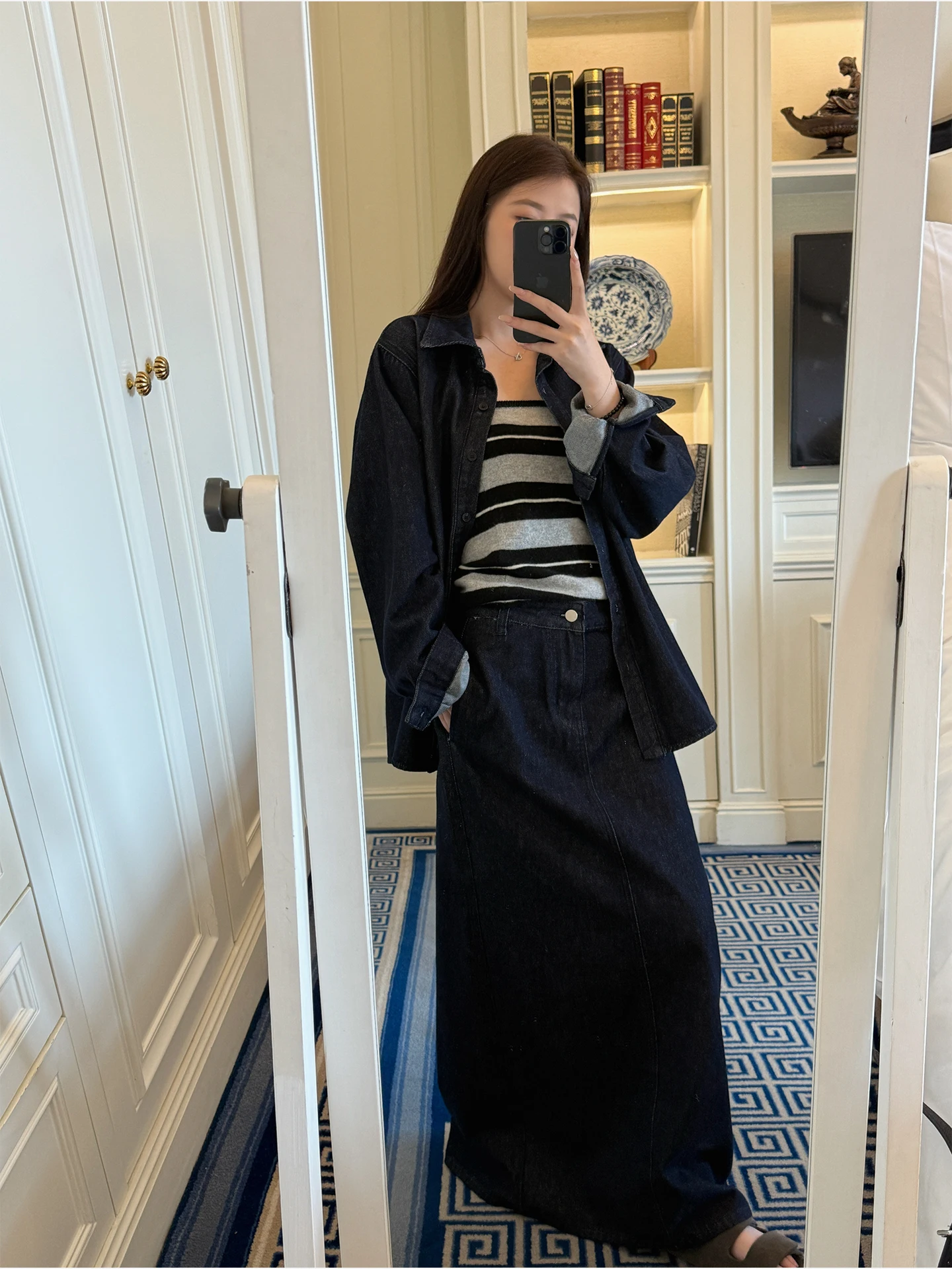 

Комплект из утолщенной джинсовой рубашки и юбки Yaya: ретро-стиль, модный, легкий, винтажный, женский джинсовый комплект с юбкой.