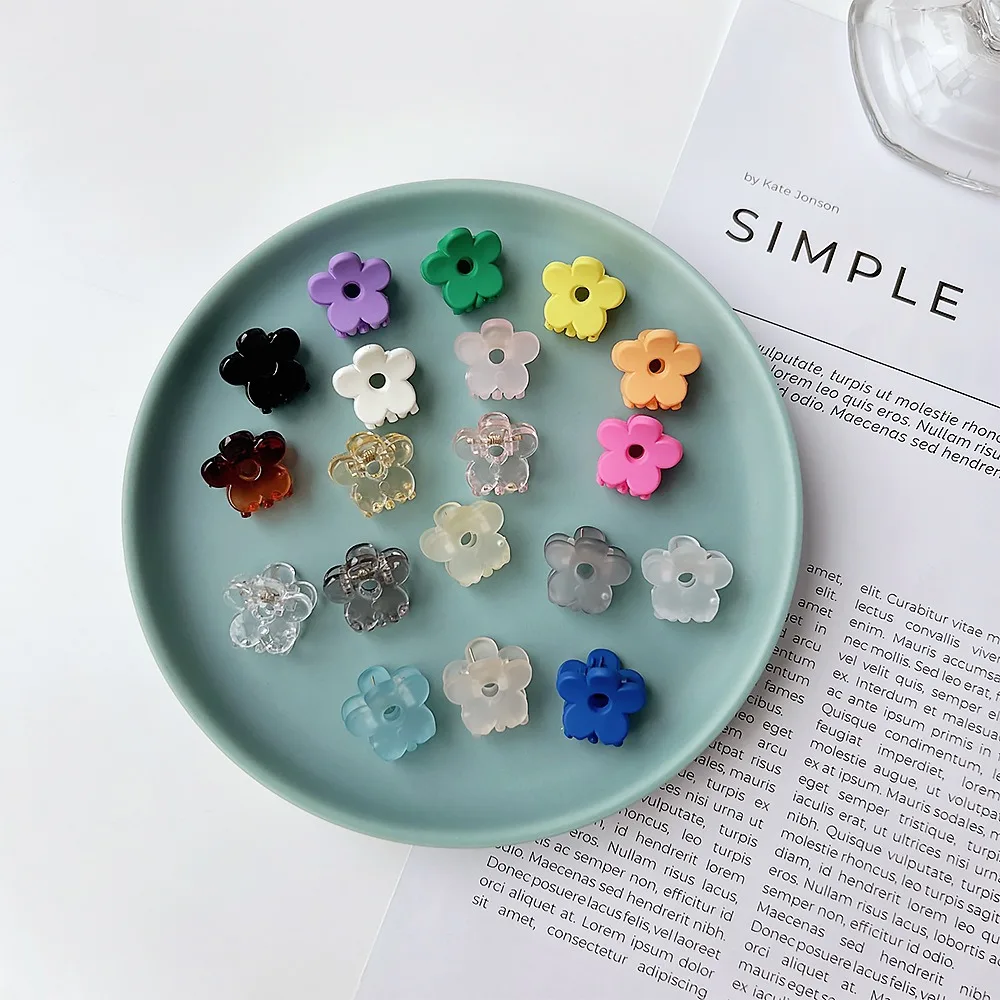 5PCS Mini Flower Hair Claw Clips Pack for Women Girl Cute Hair Accessories Creaseless Styling for Bangs Tiny Hair Styling