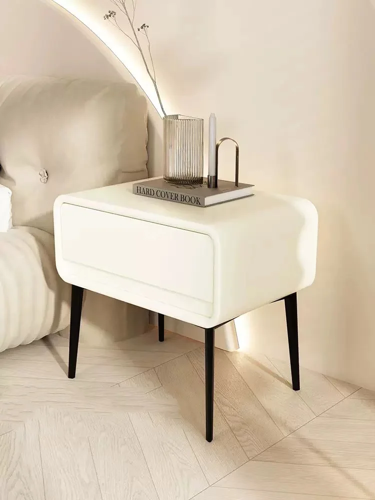 

Faux Leather 1 Drawer Bedroom Nightstand Home/Hotel Side Storage Cabinet Modern Style Solid Wood Bedside Table