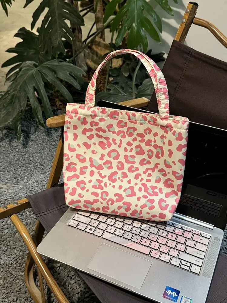 

2025 Girls' Leopard Print Nylon Bag – Cute Student Backpack, Trendy Mom Handheld Tote