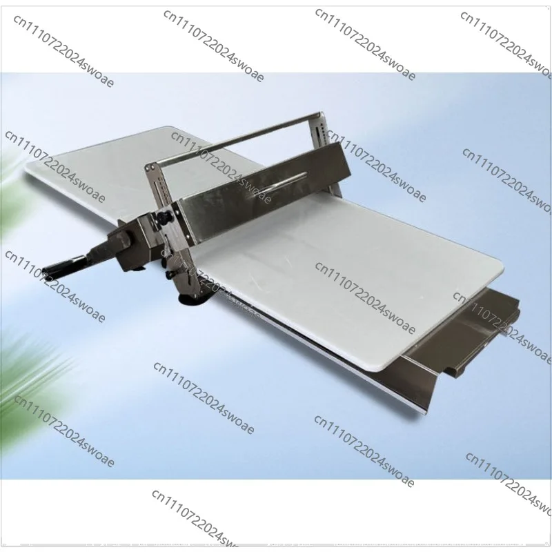 Desktop Folding Hand Crank Crispy Machine, Crispy Opening Machine, Horn Wrapping, French Egg Tart Skin Forming Machine