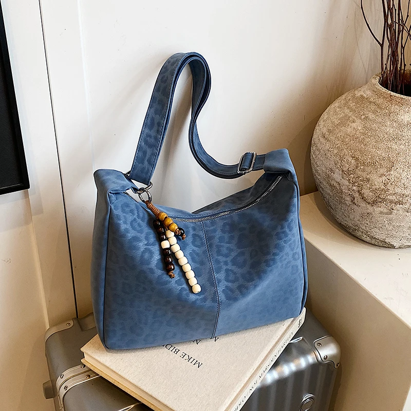 

PU Leopard Fashion Tote Bags Large Capacity Commuting 2025 High Quality Bags for Women Autumn New Versatile Women's Handbags