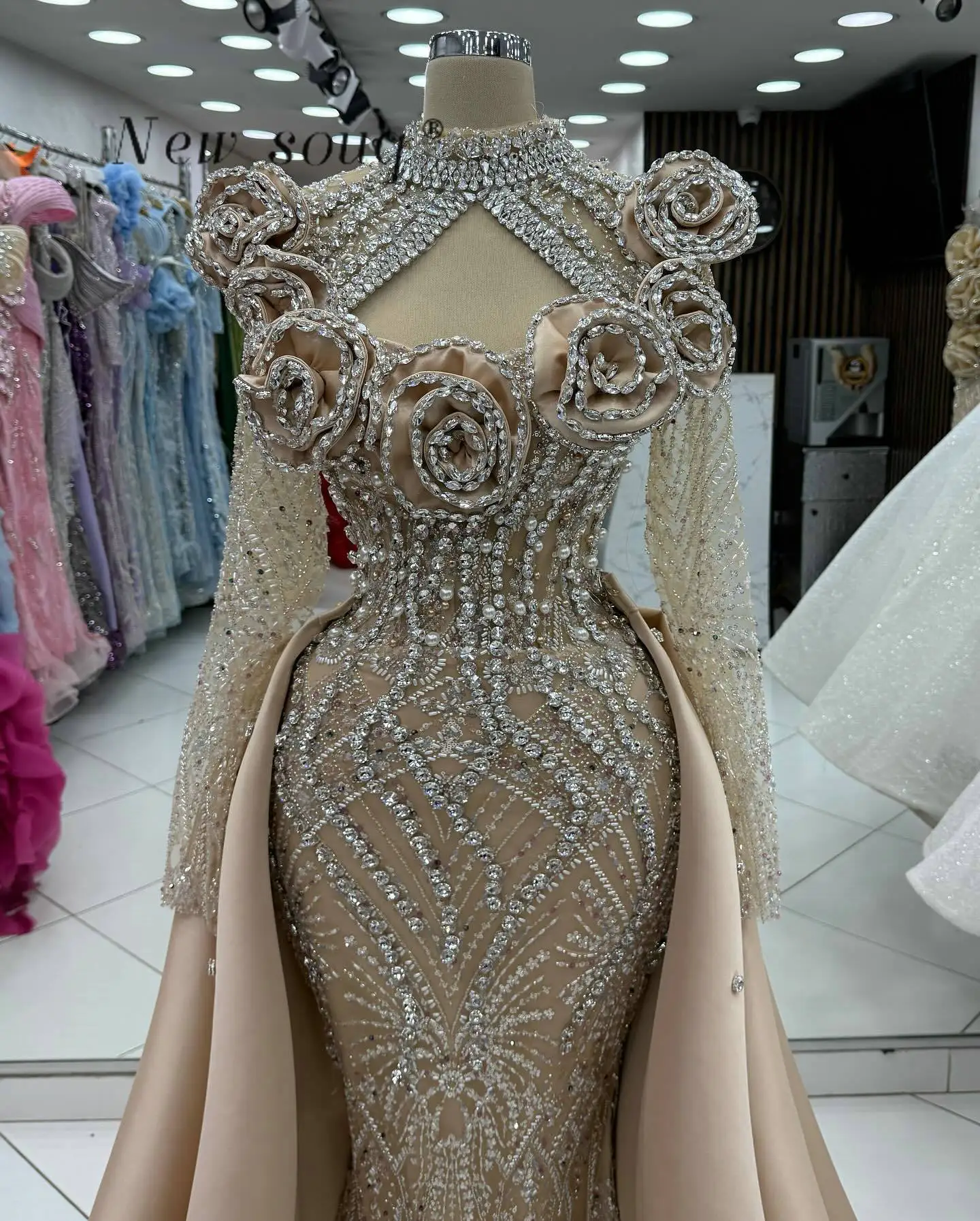 Champagne Lange Mouwen Kristallen Parels Kralen Hoge Hals Zeemeermin Avondjurken Elegante Huwelijksceremonie Feestjurken Op maat