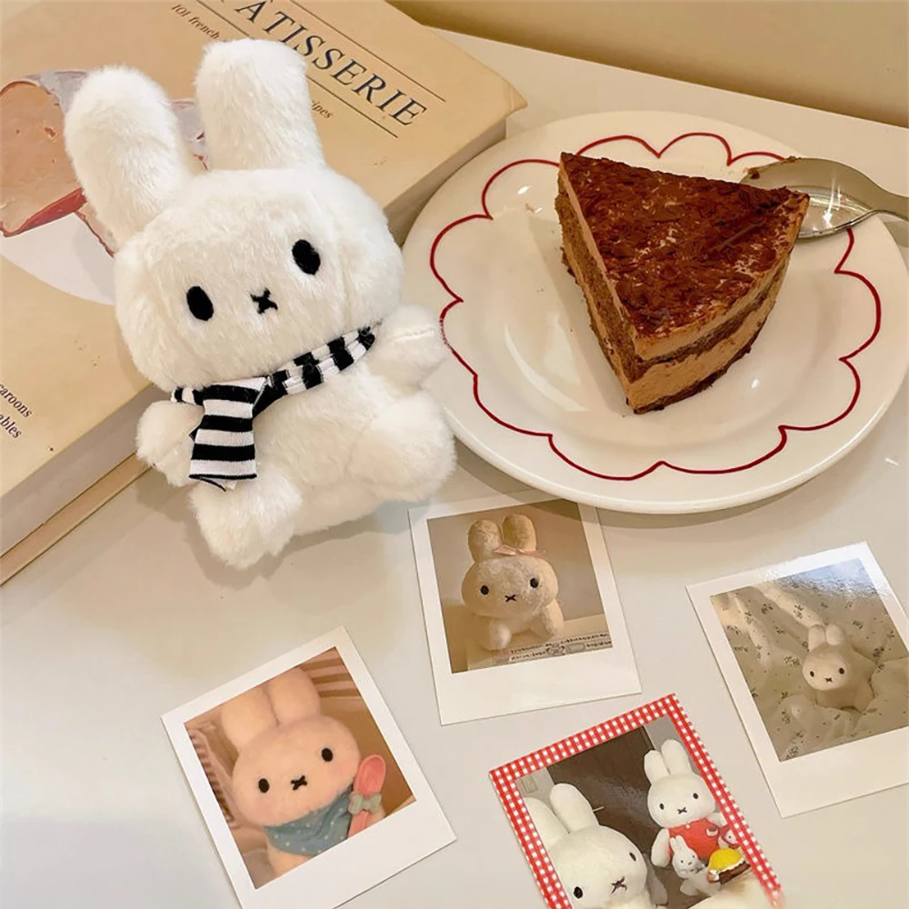 귀여운 미피 카와이 봉제 인형 펜던트 만화 토끼 블랙 화이트 스카프 플러시 펜던트 열쇠 고리 배낭 액세서리 소녀 선물