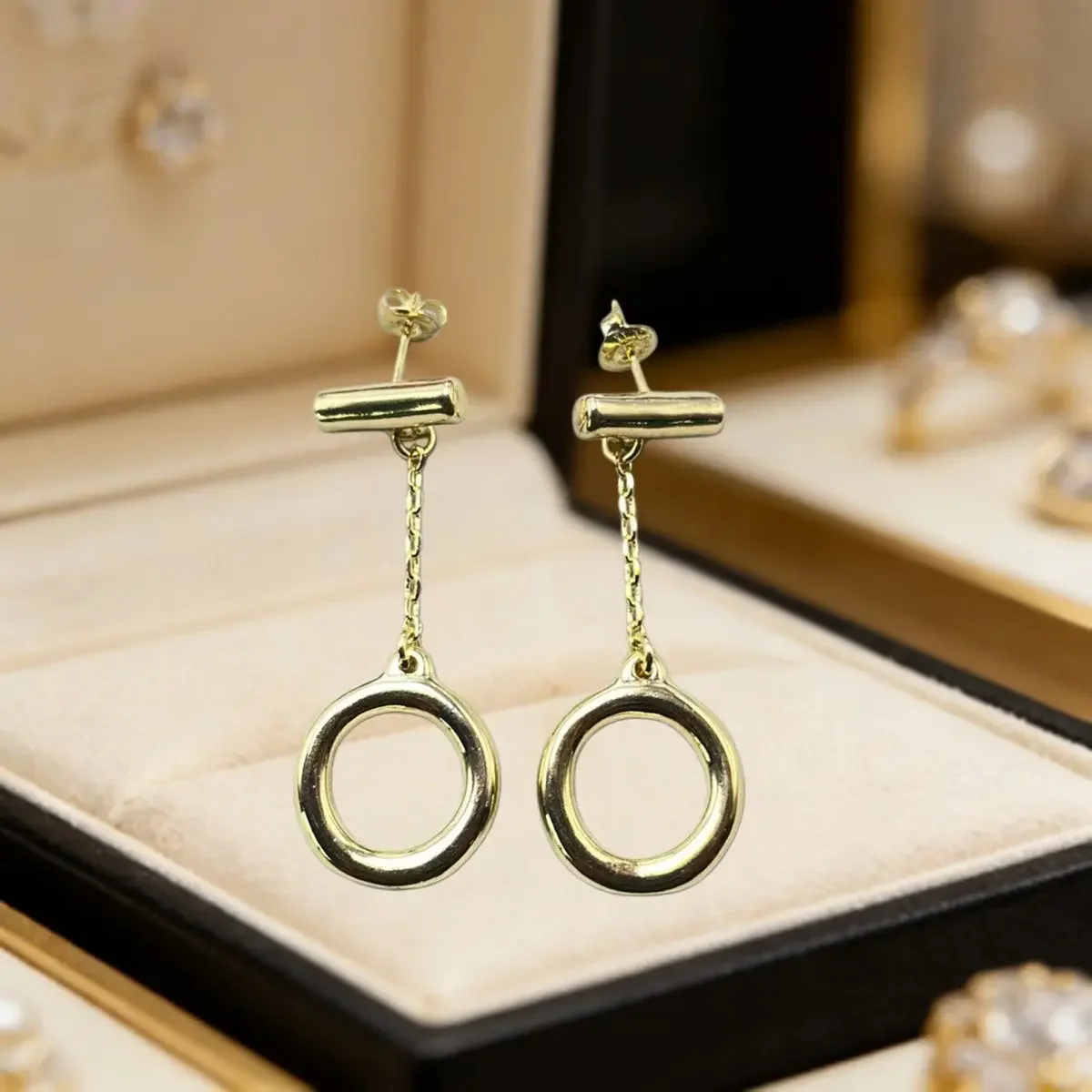 2026 Spain's niche OL style gold silver geometric earrings jewelry accessories holiday gifts