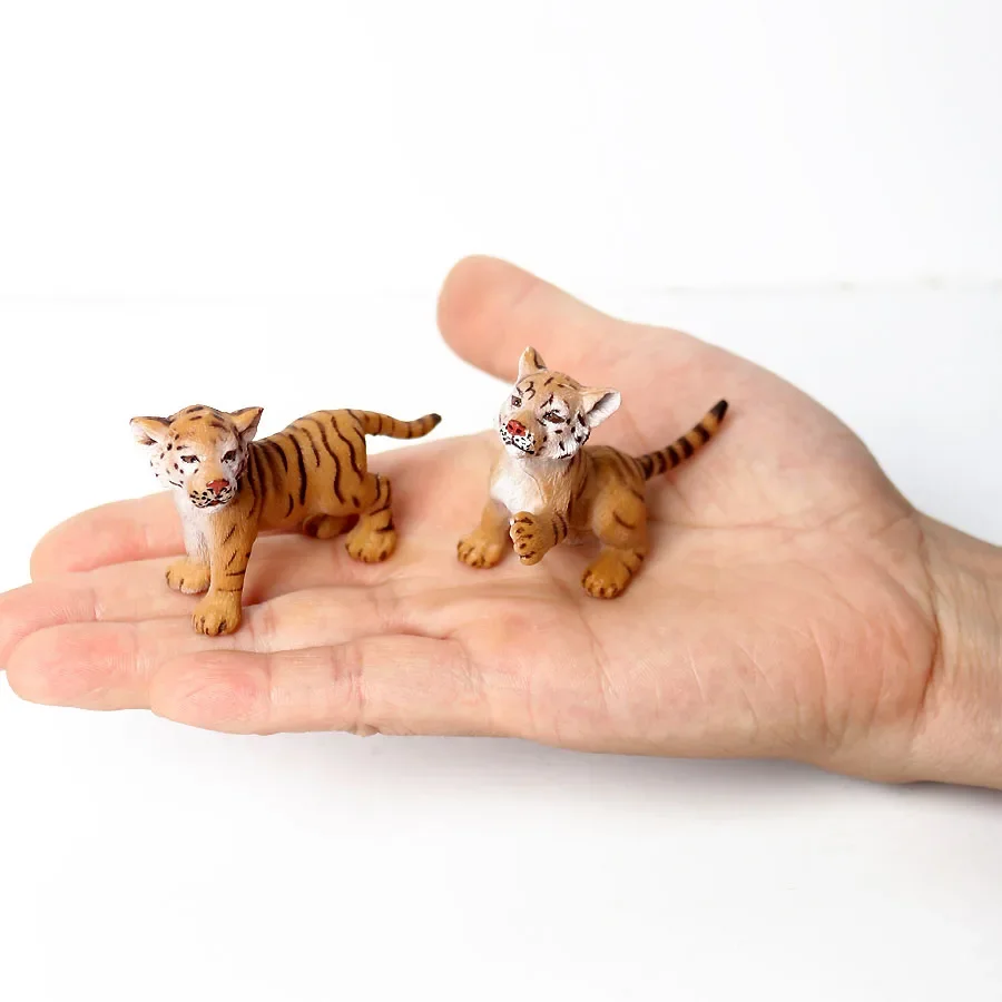 11pcs mini Animal Figurines Plastic Zoo Animals,Miniature Lions Tigers Cheetahs Lynx Action Figure Toy Set for Kids Toddlers