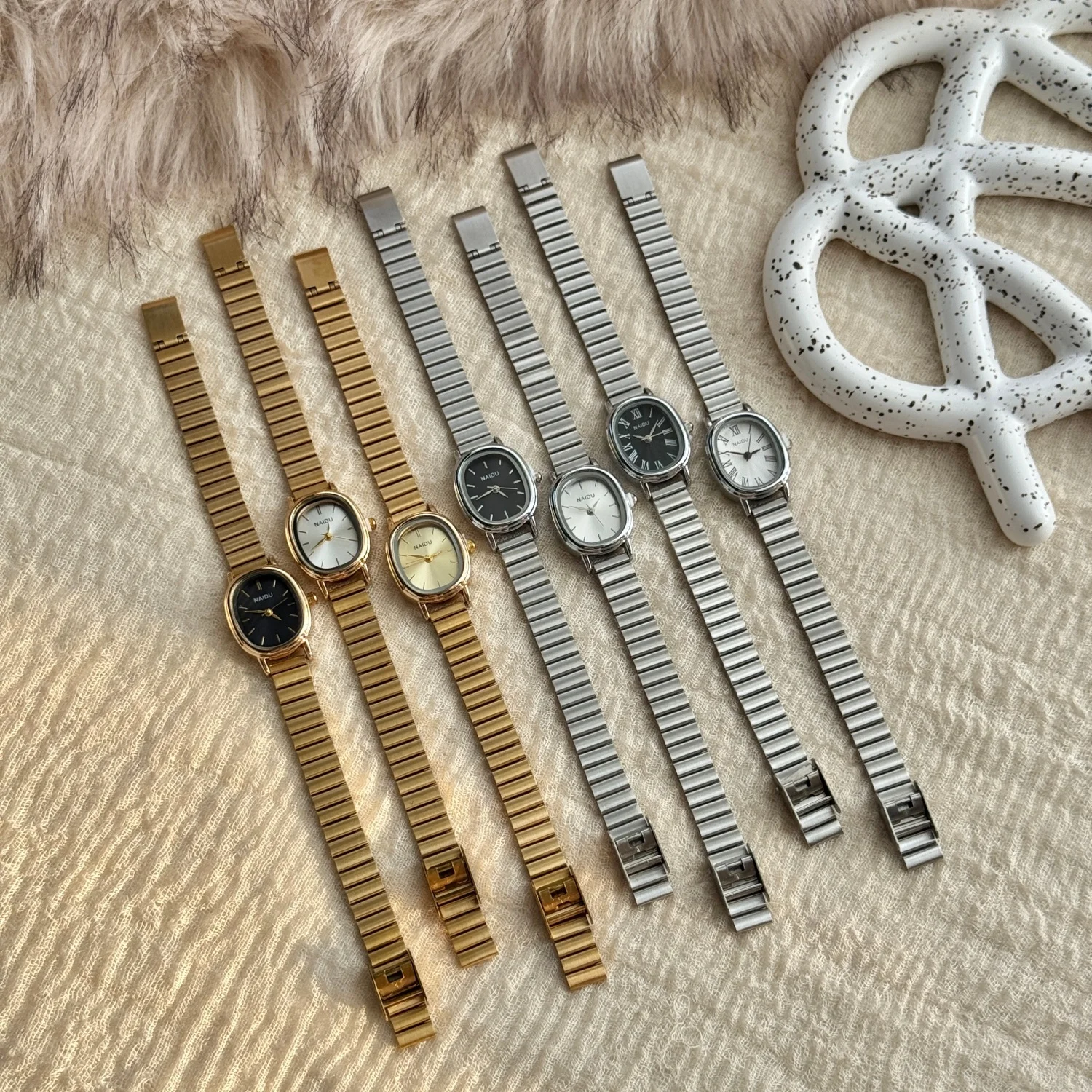 

New Women's Quartz Watch Stainless Steel Oval Small Dial Bamboo Strap Girl Student Wristwatch Female Fashion Watches Relogio