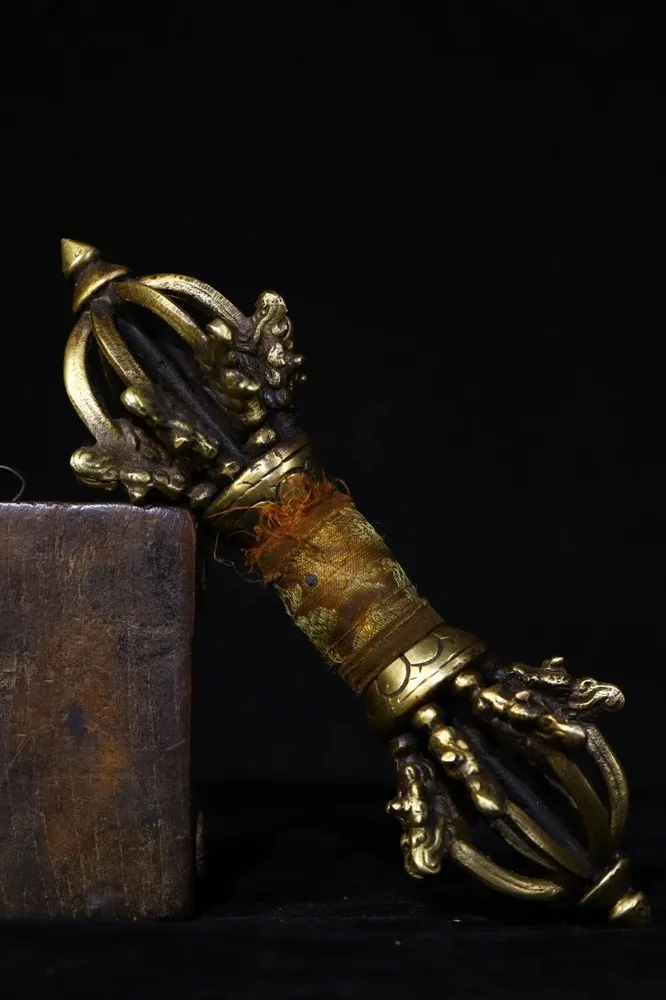 

9.6 inch Chinese Xizang Buddhist Bronze Dorje Phurpa Pestle Vajra Exorcism FaQi- Brass animal sculpture