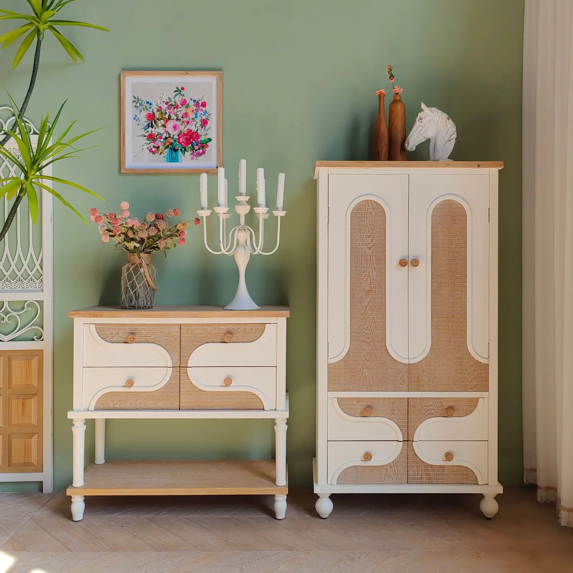 Cream style retro solid wood light luxury decorative locker living room entry