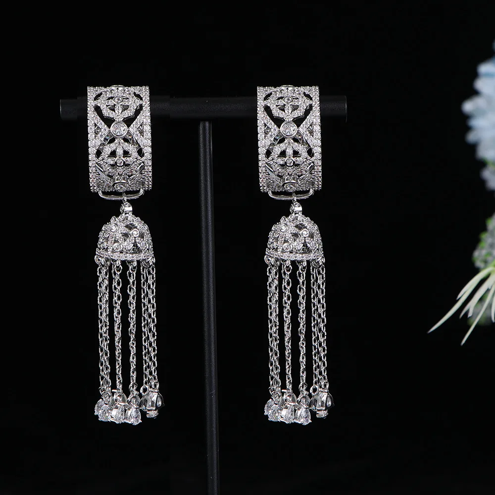 

HIBRIDE New Light Luxury Jewelry Romantic Fringe Women's Dress Accessory Ring Suitable for Prom Wedding Daily Holiday Gift R50