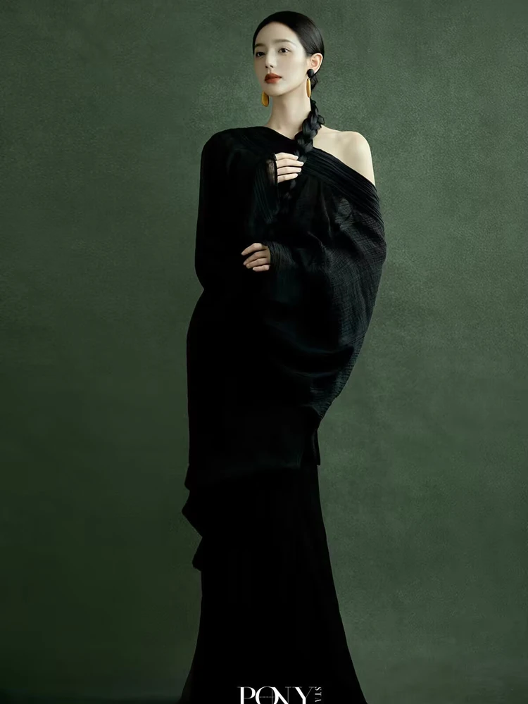 

2026 New Oriental Aesthetic Photography Studio High-End Feelings New Chinese Style Portrait Cold Sensation Art Photo Clothing