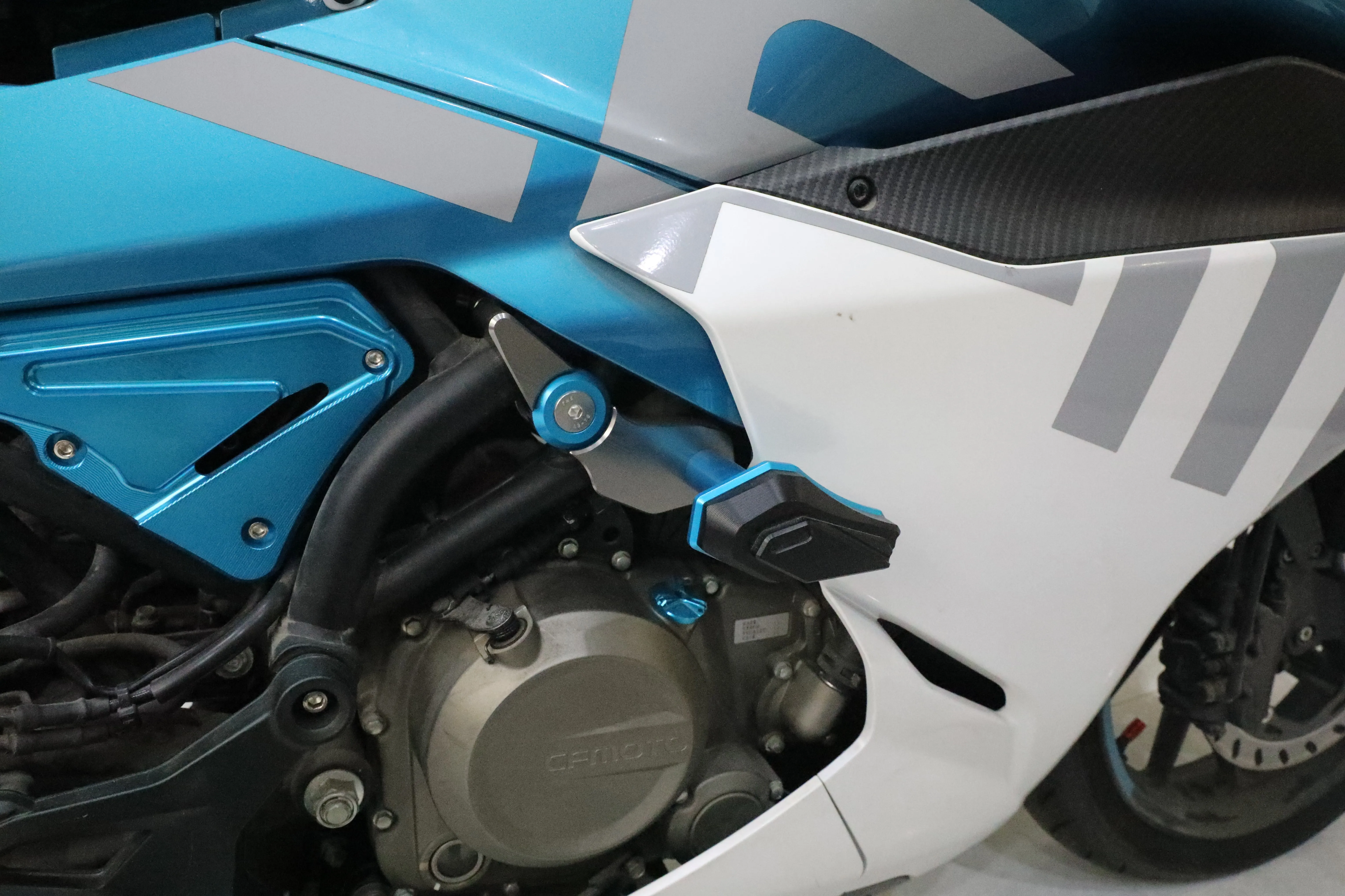 

2025 Engine Protection Cover Frame Slider Crash Pad Falling Protector Guard For CFMOTO 250NK 300NK NK 300 250 NK 2022 2023 2024