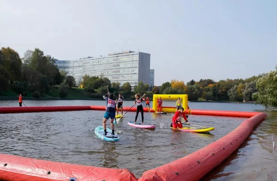Watersport Pvc Drijvend Dock Opblaasbaar Voetbalspelbaan Veld Arena met doel