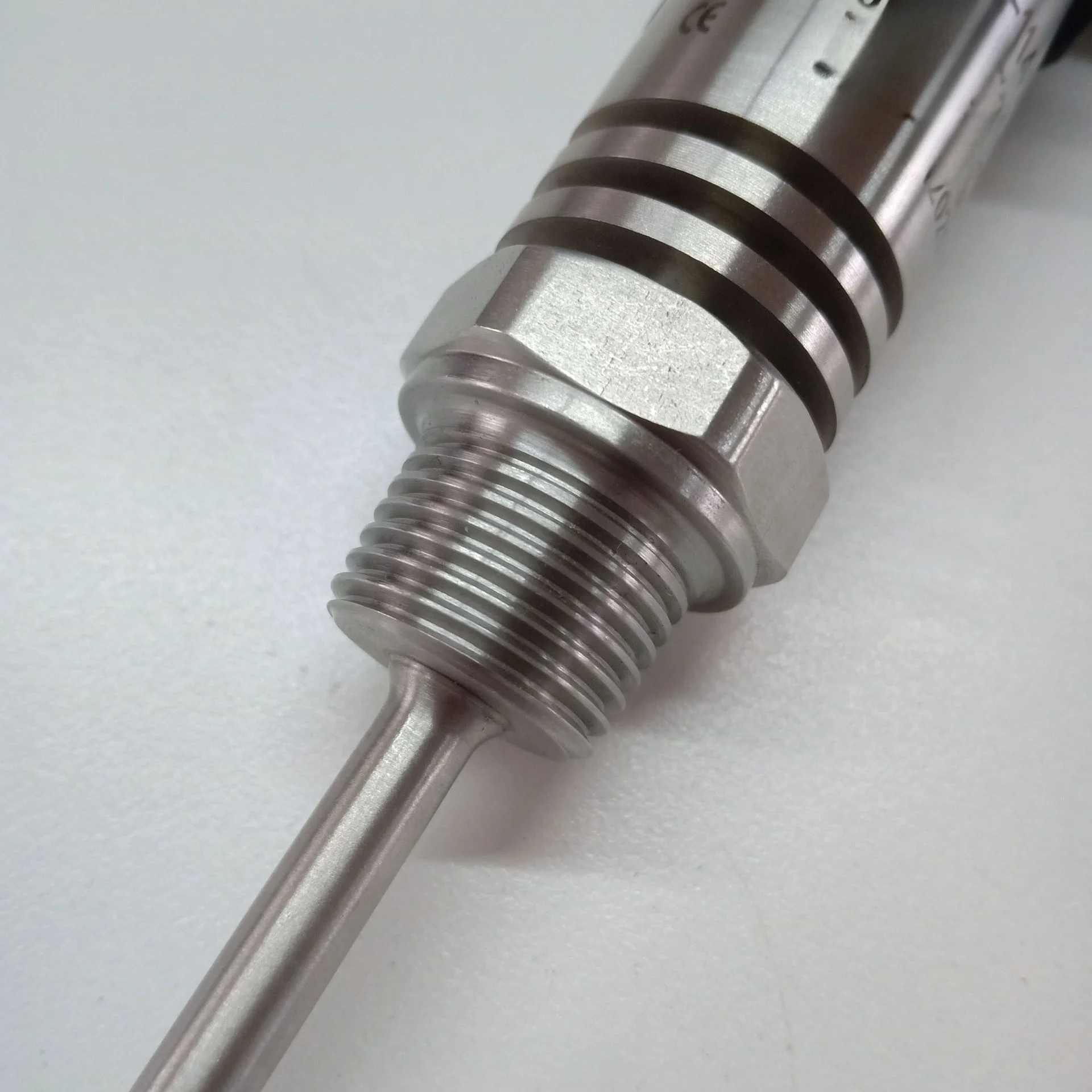 Temperature sensor TP04-1141-50N, 0-200 ℃, 4-20MA with heat sink 1/2 thread