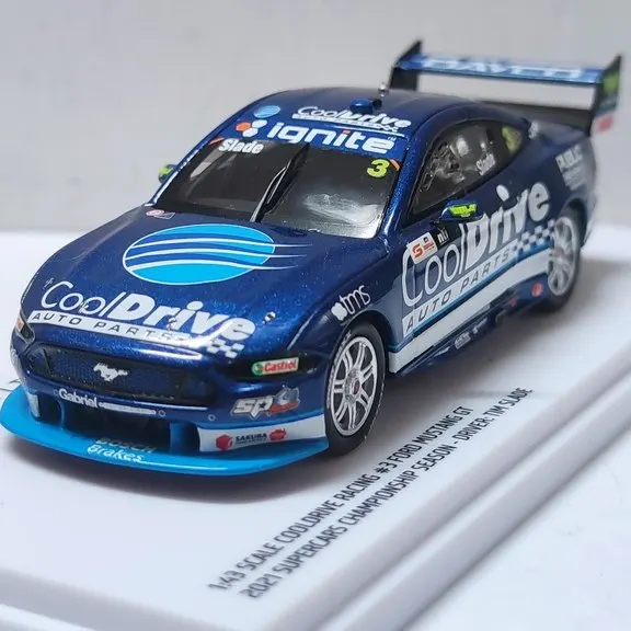 

Diecast Authoric 1:43 Scale Ford Mustang GT # 3 2021 Alloy Car Model