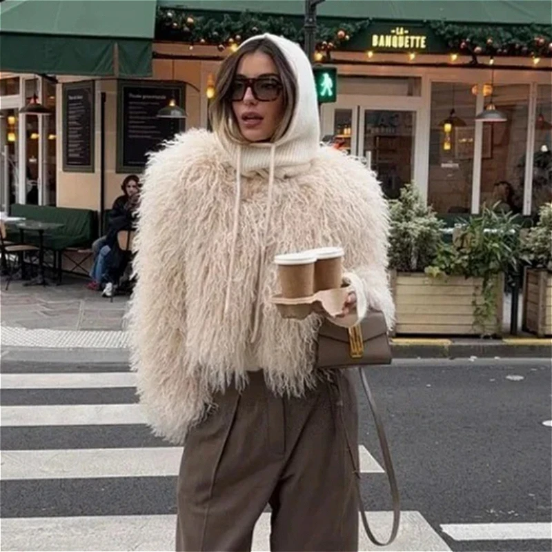 Faux Shearling Fur Coats Women Solid Short Fur Jackets Cotton Linen V Neck Long Sleeves Coverd Button Casual 2026 Autumn Winter